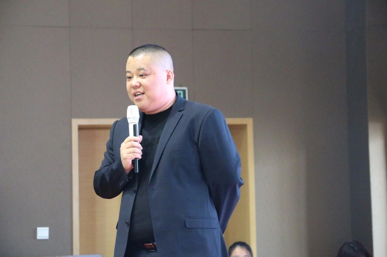 【峰光无限装饰】在交流中成长 在学习中前行——峰光集团“将帅特训营”圆满落幕