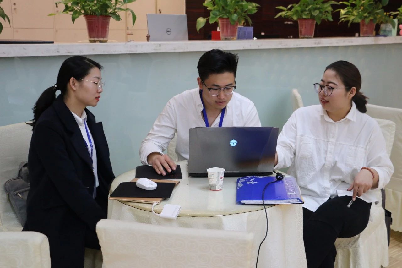 峰光集团“店庆狂欢季”火热招募中