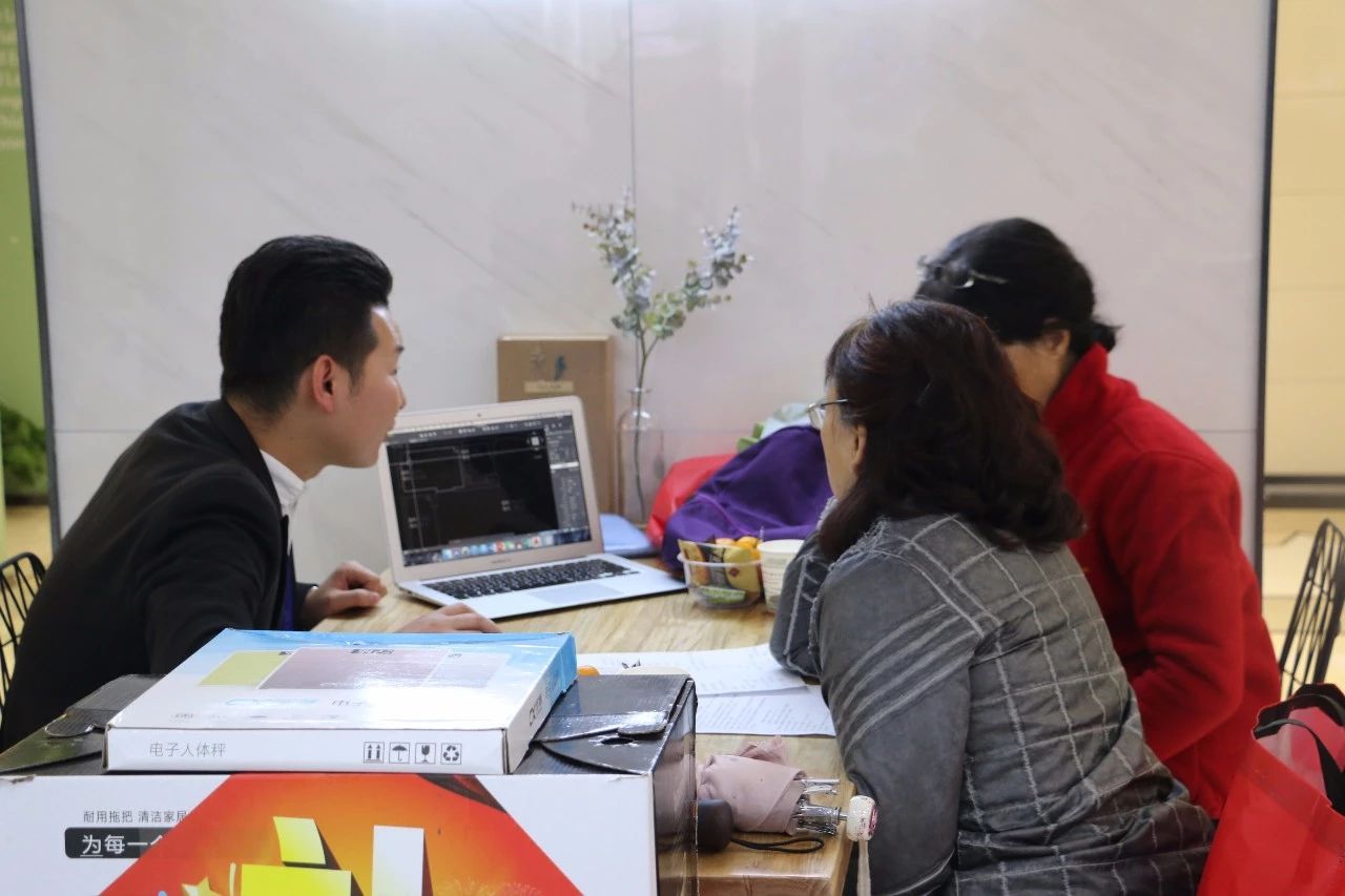 峰光集团“店庆狂欢季”火热招募中